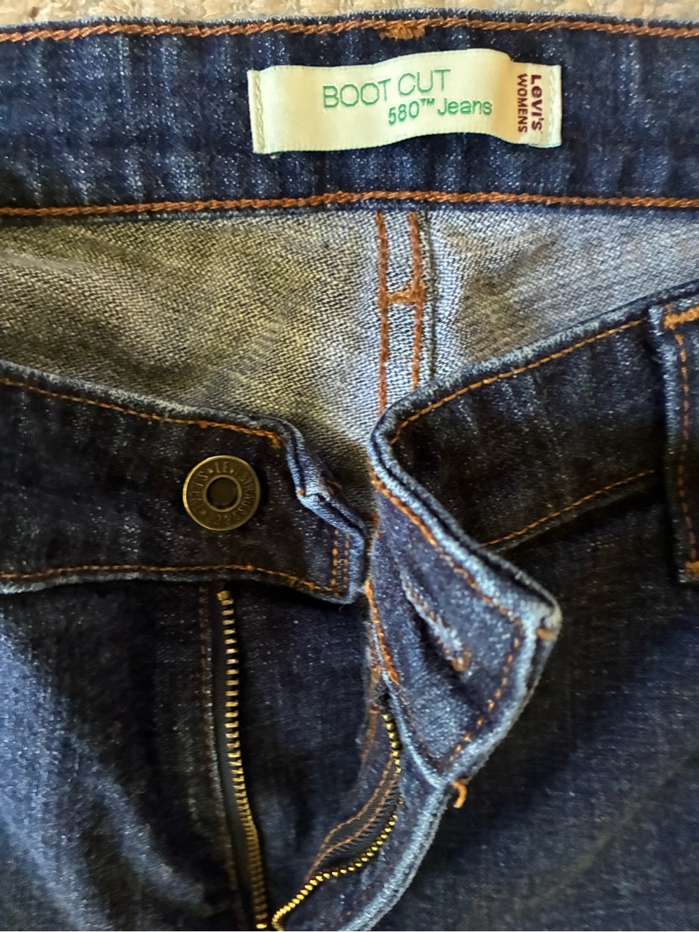 Levi's Women's Bootcut Jeans in Dark Indigo Denim